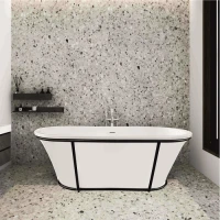 Свободностояща вана с черна метална рамка, 163х72х58 см, бял мат 